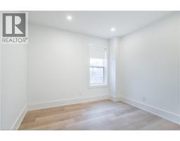 204 BALSAM Avenue S - 27