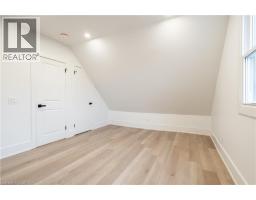 204 BALSAM Avenue S - 34