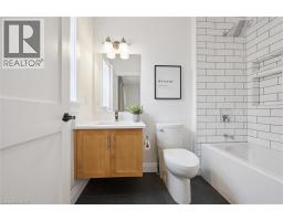 118 EAGLECREST Street - 32