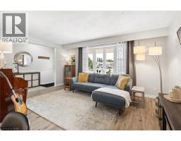 22 BROOKSIDE Crescent - 11