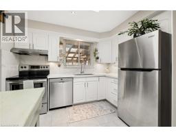 22 BROOKSIDE Crescent - 16