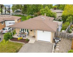 22 BROOKSIDE Crescent - 2