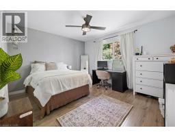 22 BROOKSIDE Crescent - 23