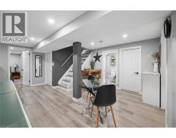 22 BROOKSIDE Crescent - 29