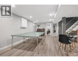 22 BROOKSIDE Crescent - 30