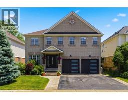 135 BLACKBURN Drive - 1
