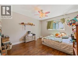 54 E CHESTNUT Street E - 15