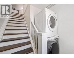 54 E CHESTNUT Street E - 25