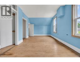 43 HENRY Street - 14