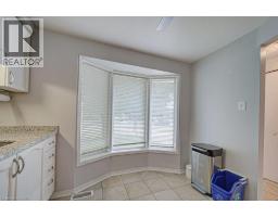 854 ELGIN Street N - 10