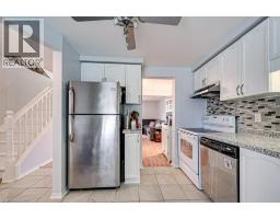 854 ELGIN Street N - 11