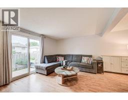 854 ELGIN Street N - 17