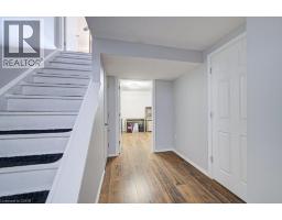 854 ELGIN Street N - 27