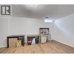 854 ELGIN Street N - 29