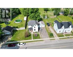 37 BAIRD Street S - 24