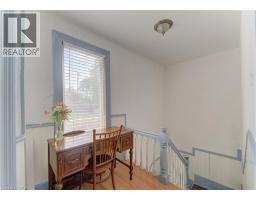 37 BAIRD Street S - 26