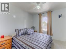 37 BAIRD Street S - 31