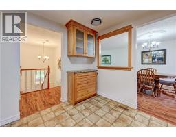 3 PARKLAND Crescent - 12