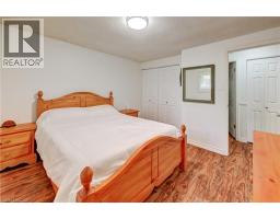 3 PARKLAND Crescent - 16
