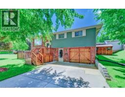 3 PARKLAND Crescent - 2