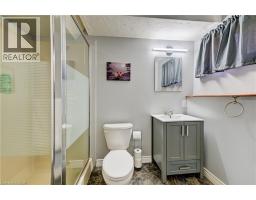 3 PARKLAND Crescent - 24