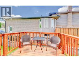 3 PARKLAND Crescent - 27