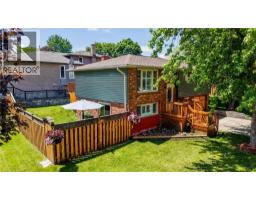 3 PARKLAND Crescent - 43