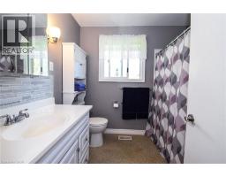 725 CROSS Street W - 14