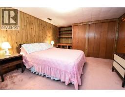 725 CROSS Street W - 26