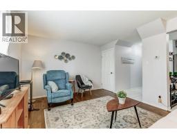 40 BRAEMAR Avenue UnitNo. 5 - 12