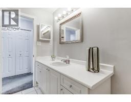 40 BRAEMAR Avenue UnitNo. 5 - 24