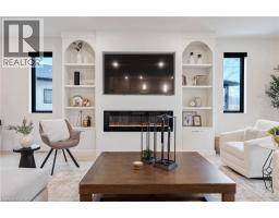 12 MACNEIL Court - 10