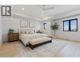 12 MACNEIL Court - 28
