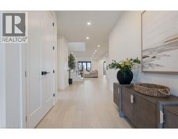 12 MACNEIL Court - 3