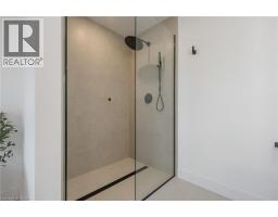 12 MACNEIL Court - 31