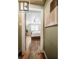 24 BELMONT Avenue E - 28