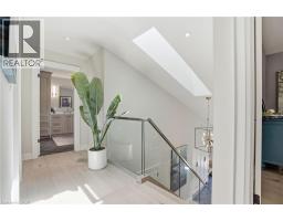 617 GRAYS Road - 27