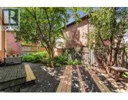 18 PEARL Street S - 30