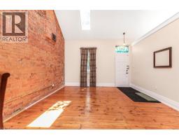 18 PEARL Street S - 5