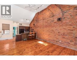 18 PEARL Street S - 7