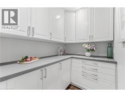 3332 TESTIMONY Square - 17