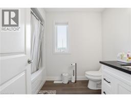 8 NASH Street - 20
