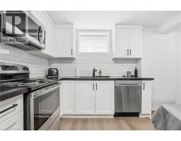 8 NASH Street - 28