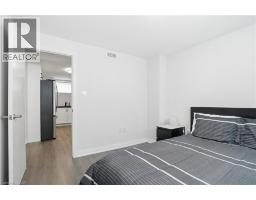 8 NASH Street - 32
