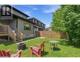 8 NASH Street - 36