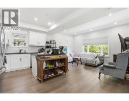 8 NASH Street - 6