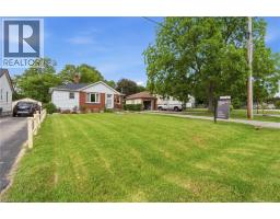 1076 CLEARVIEW Avenue - 2