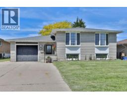 11 LYNWOOD Drive - 1