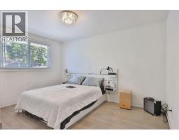 11 LYNWOOD Drive - 18