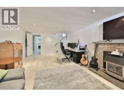 11 LYNWOOD Drive - 21